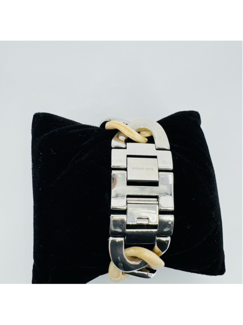 Michael Kors Runway Twist Chronograph Watch Silver Beige - Picture 3 of 8